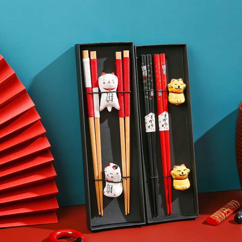 Cute Lucky Cat Bamboo Chopsticks Set Reusable Wooden Chopsticks with Ceramic Rest Gift Case for New Year Wedding Birthday gift