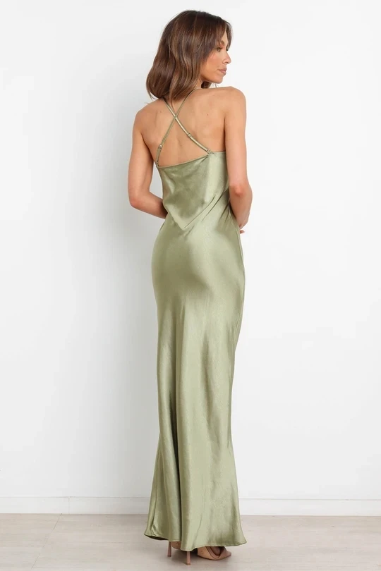 2021 summer  Sexy Evening Satin dress lady Satin and halter fishtail dress Sleep backless dress