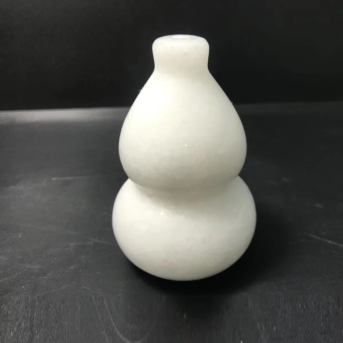 Wholesale high quality natural white marble  jade  gourd for home decoration