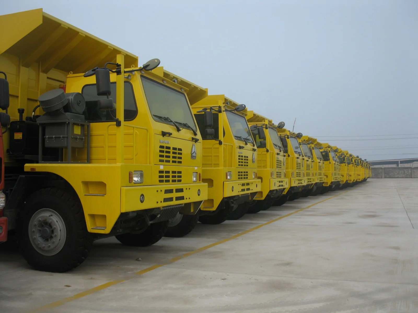 HOWO mining dump truck for sale 70 ton dump truck