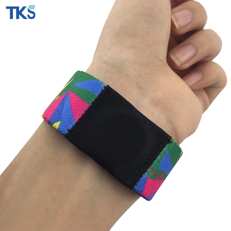 Многоразовый эластичный браслет из ткани NFC с RFID-мешочком