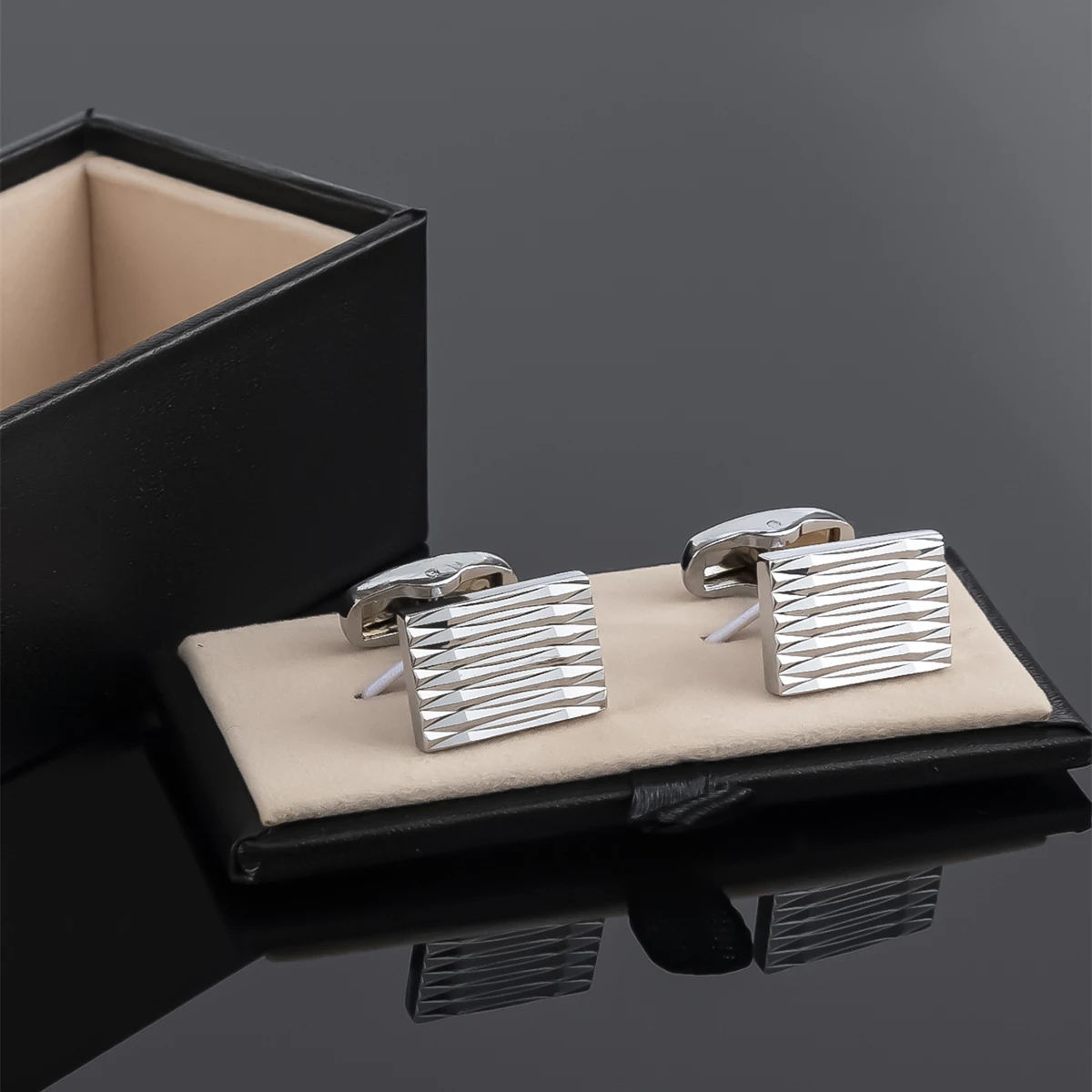 Fashion business classic party Brass Square ripple sliver men cufflinks jewelry
