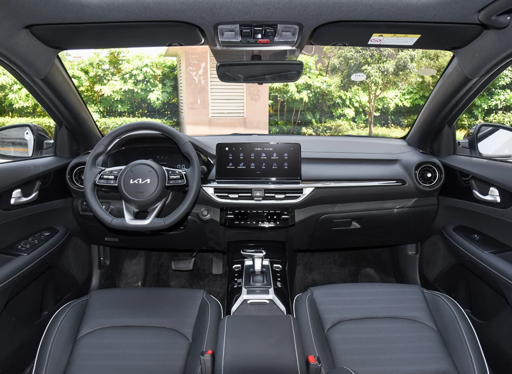 2024 Лидер продаж KIA auto Новый энергетический автомобиль Kia K3 Economy EV седан 410 км новый электромобиль