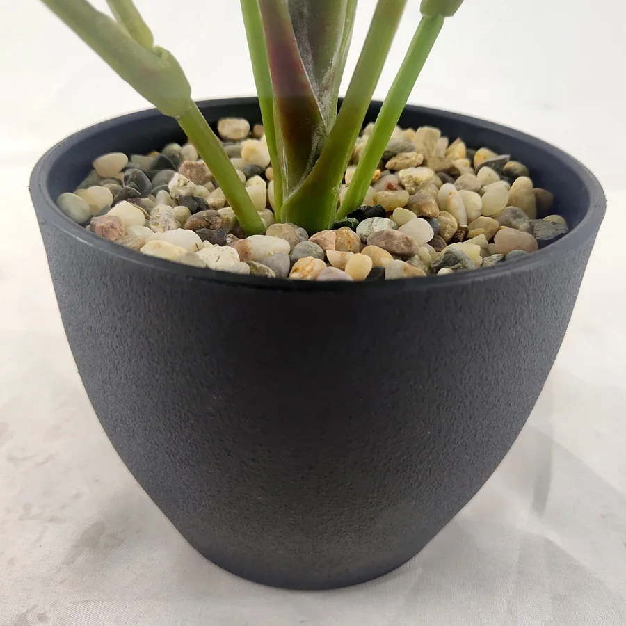 Hot selling artificial plants wholesales wholesale leaves evergreen garden decoration home decoration wedding decoration realistic greenery