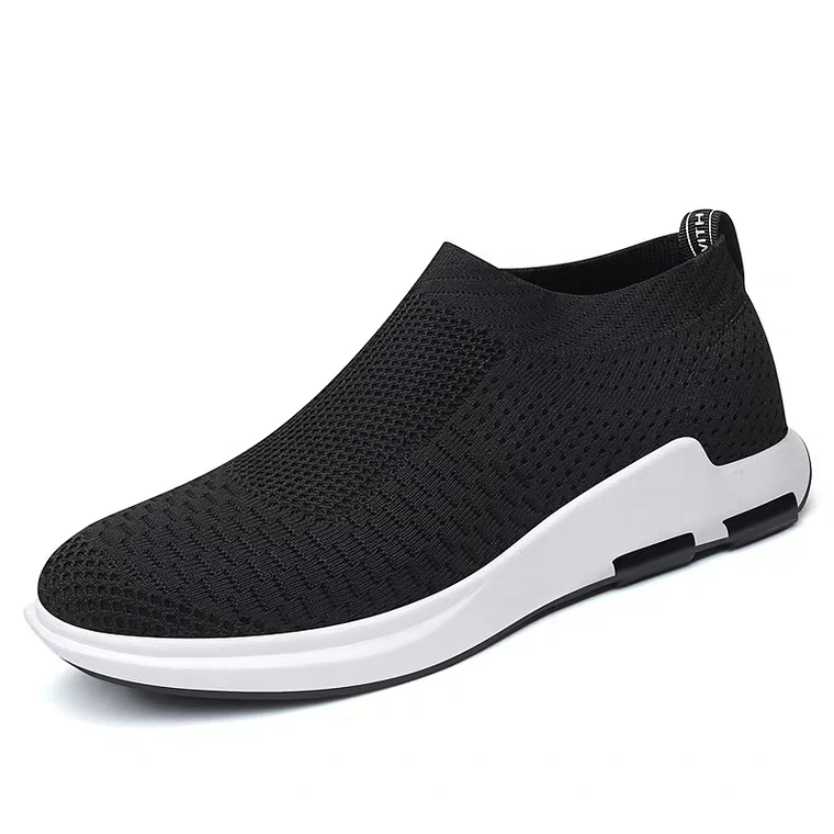 Comfortable and breathable knitted slip on flat causal men shoes sports