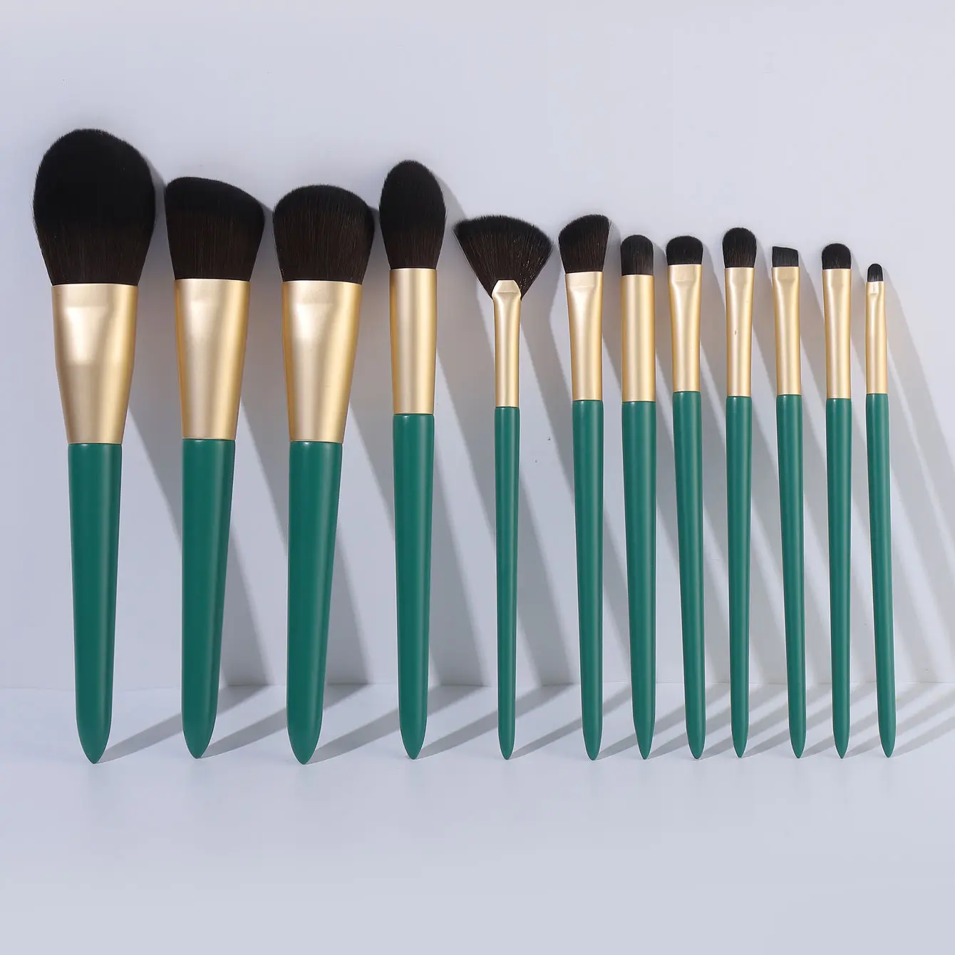 New Hot Selling 12 Pieces 9 Green Brown Professional Beauty Products Women Cosmetic Tools Makeup Brush Set