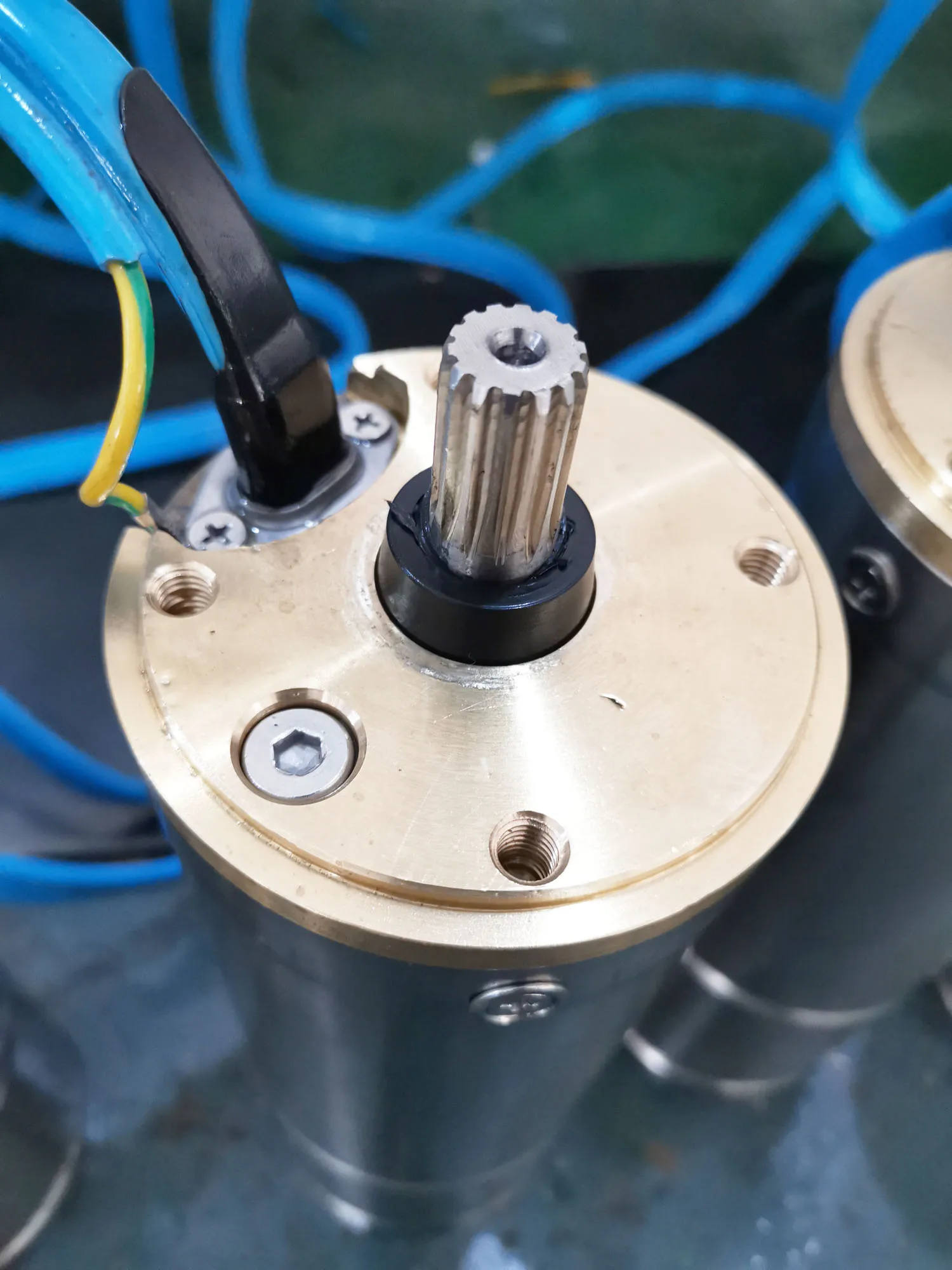 4 дюйма AC DC 220 В 300 погружная Солнечная энергия глубокая водяная насосная система для орошения