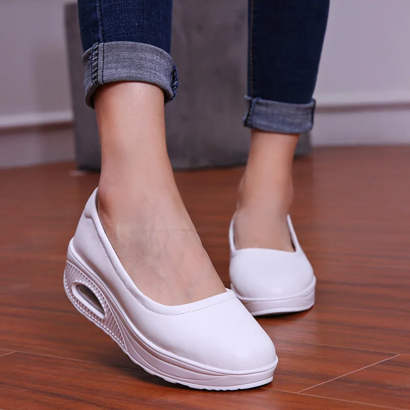 Wholesale Casual Comfort Low Heels Loafers Air Cushion Women Nursing Shoes