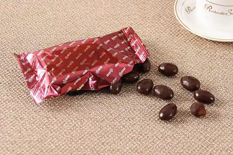 Promotional top quality almond chocolate maker wholesale hard chocolate candy