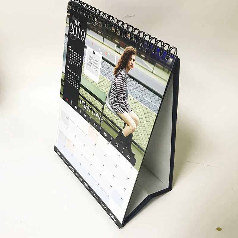 OEM low MOQ 20 pcs factory price printing Christmas custom logo  desk table calendar 2025