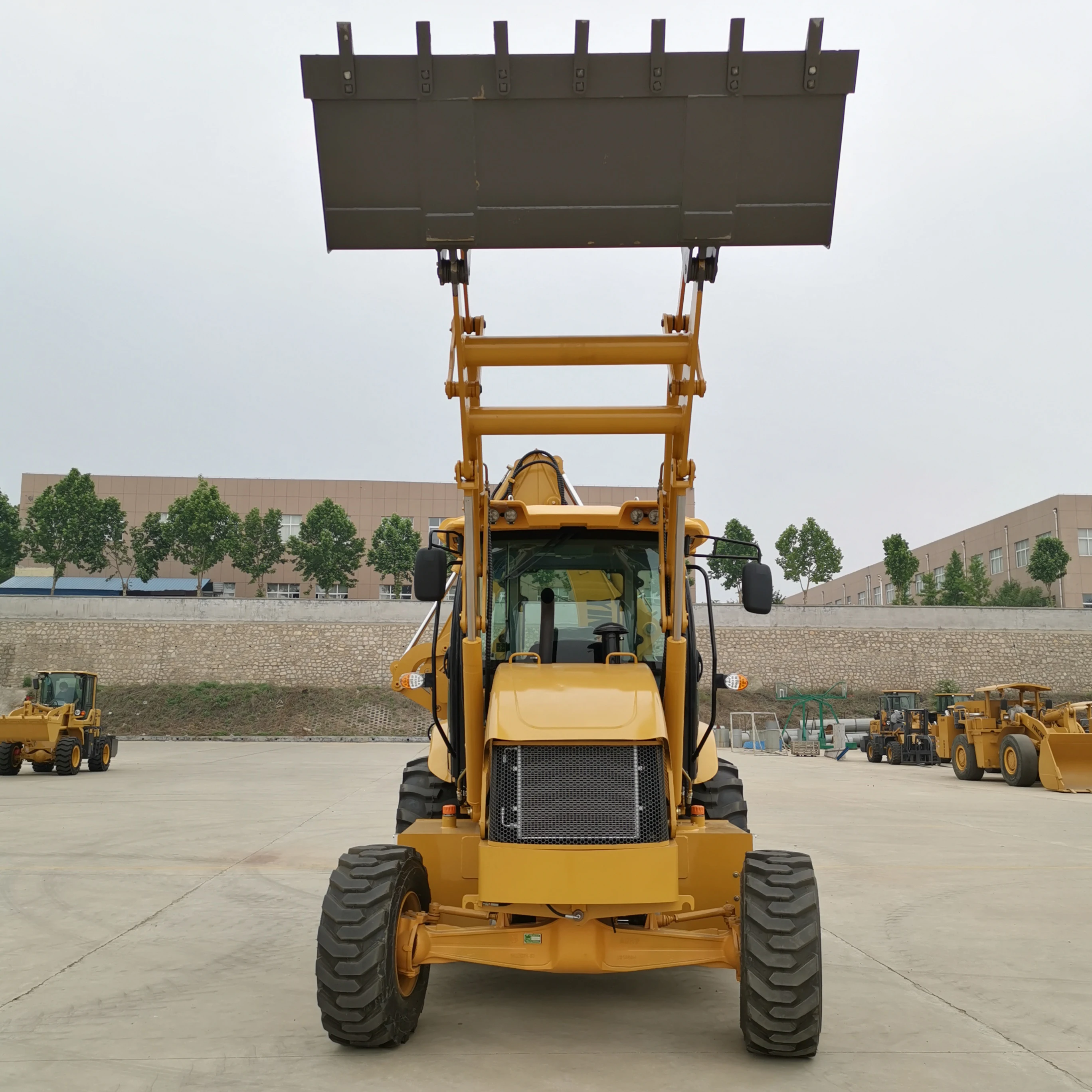 Mini Wheel Backhoe Excavator Loader 2.5 Ton Compact Earth-moving Machinery Retroexcavadora Front Loader YUCHAI / CUMMINS Engine