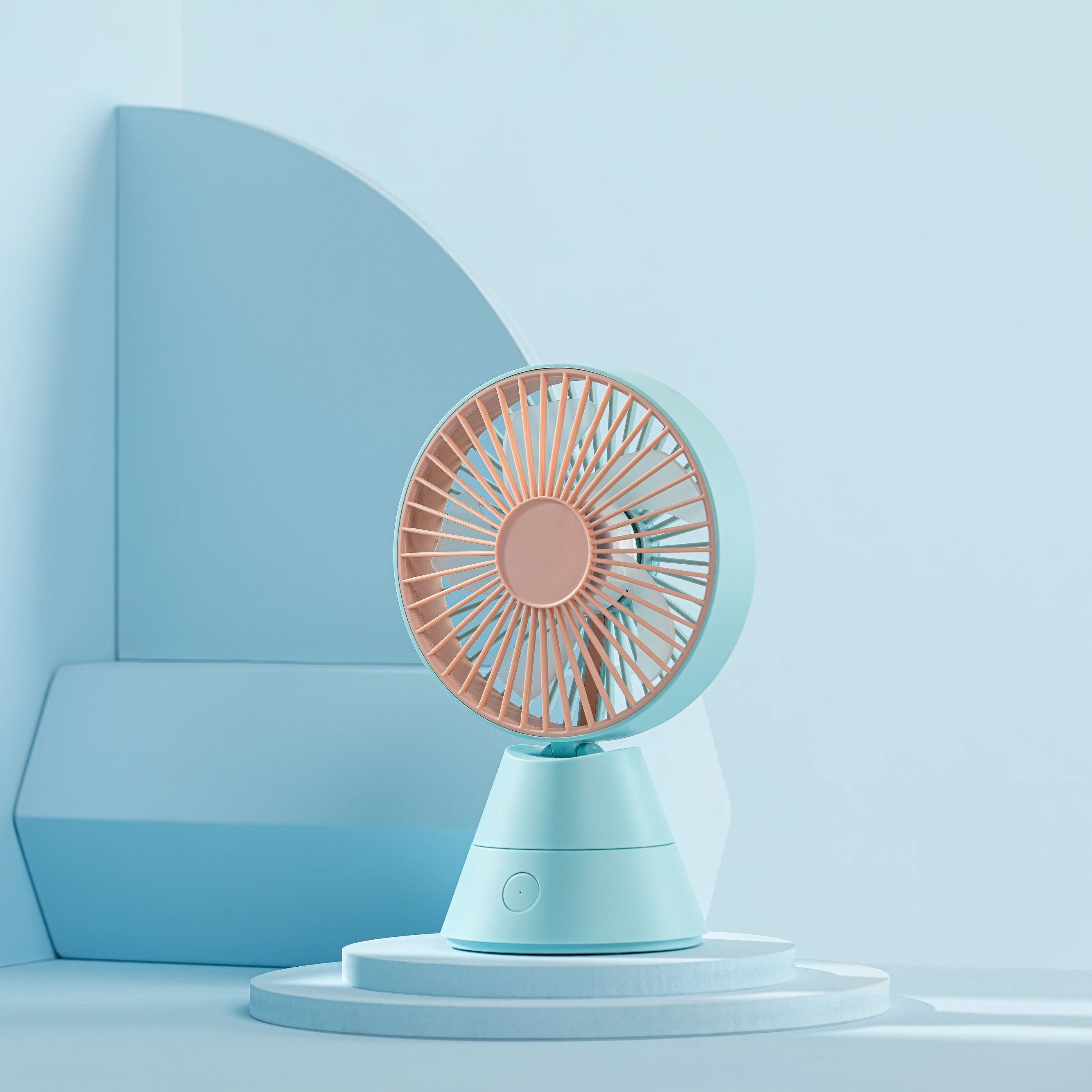 
2021 абсолютно новый 4-дюймовый мини-вентилятор с питанием от USB автоматические качели с 4000mAh аккумуляторная батарея 