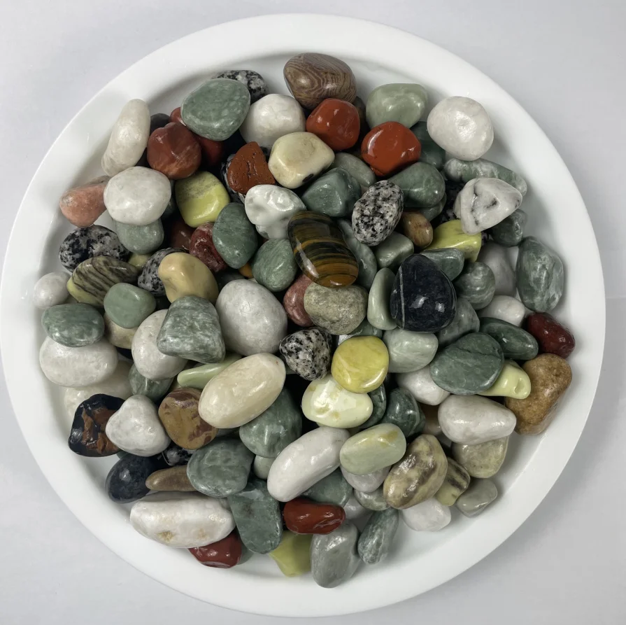 wholesale colored beach small flat pool pebbles gravel pebbles stones for Park yard Potting decoration art