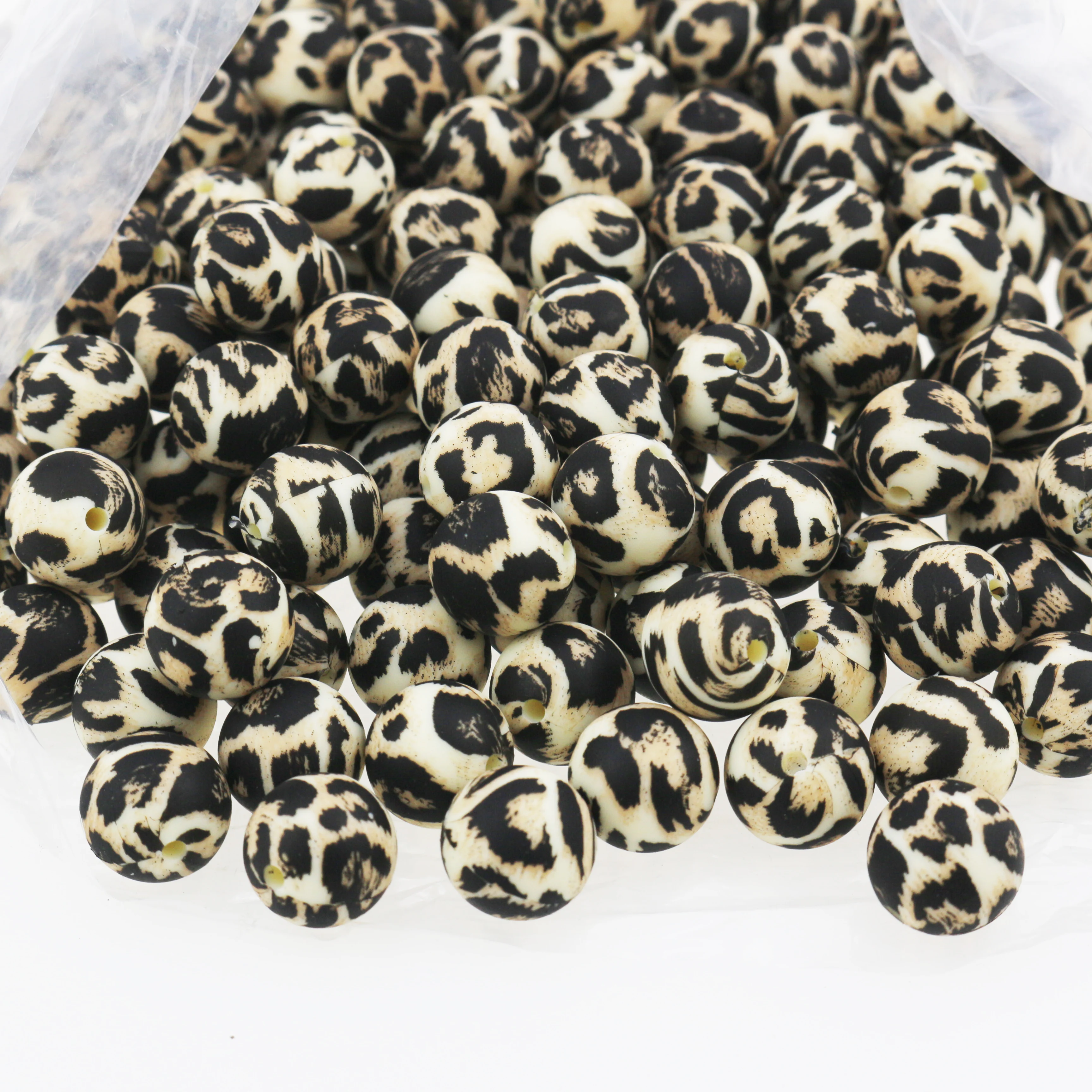 Factory price baby teethers toys 10mm/12mm/15mm/20mm Round beads silicone  letters beads bpa free leopard silicone beads