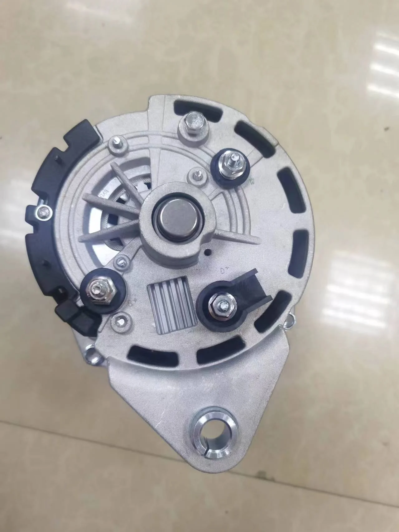 Doosan Daewoo Hyunda i Develon Excavator Parts 65.26101-7174  Alternator 300901-00010 OEM