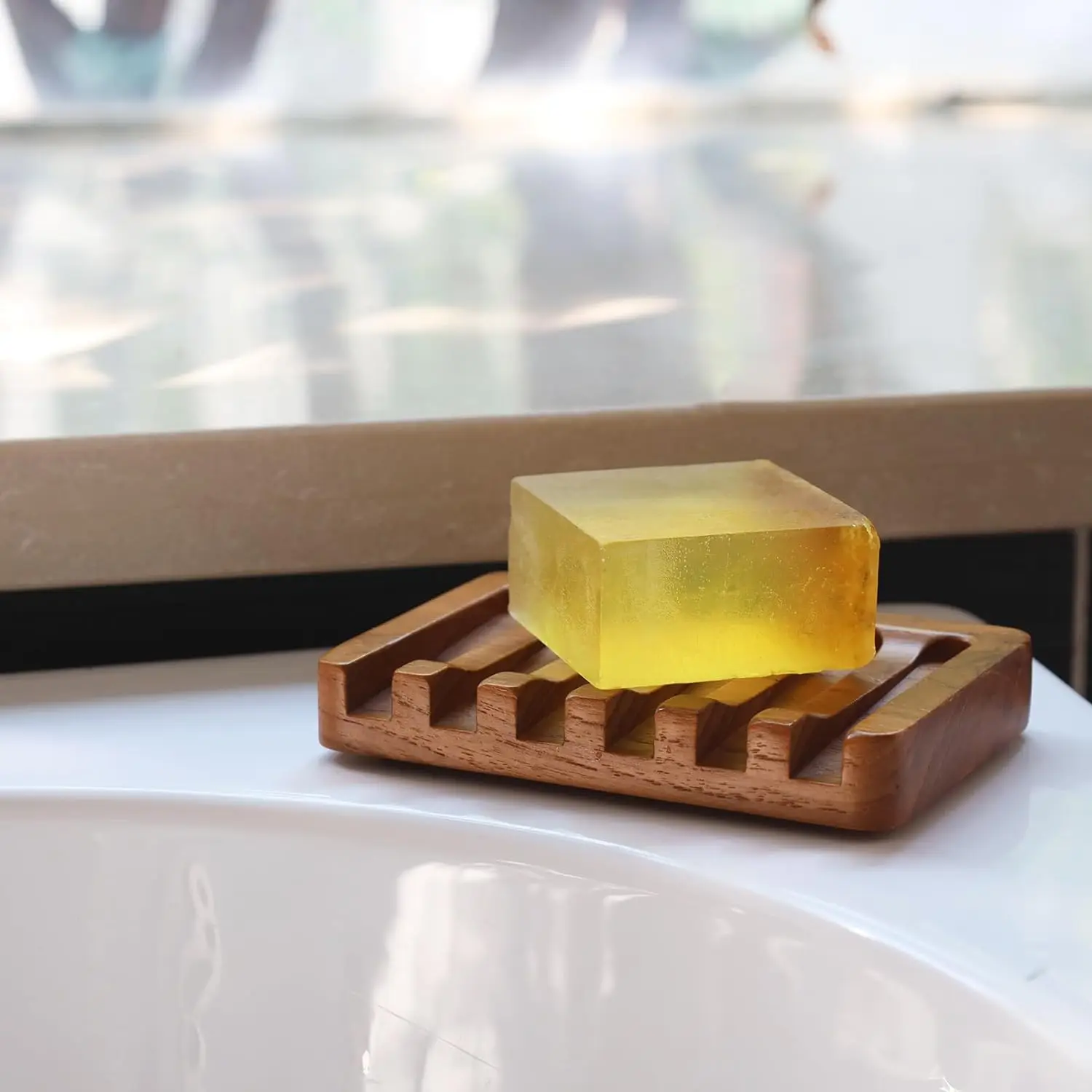 Wholesale Hot Selling Self Draining Soap Holder Tray Soap Tray Rack Teak Soap Dish