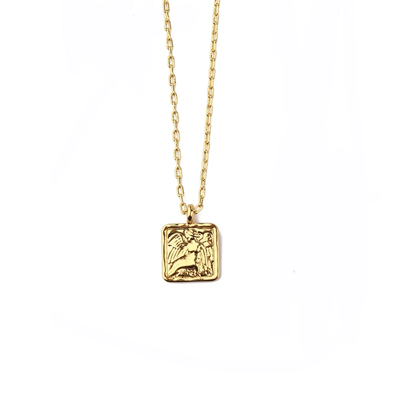 Square Portrait Necklaces for Women Gold Medallion Layering Necklaces Minimalist Necklaces