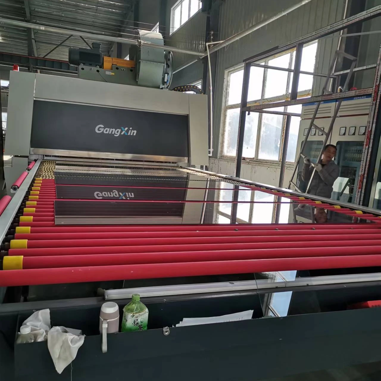 Стекло обработки закалки машина закаленное стекло для архитектуры, LOW-E стекло новый продукт 2023 по горизонтали при условии