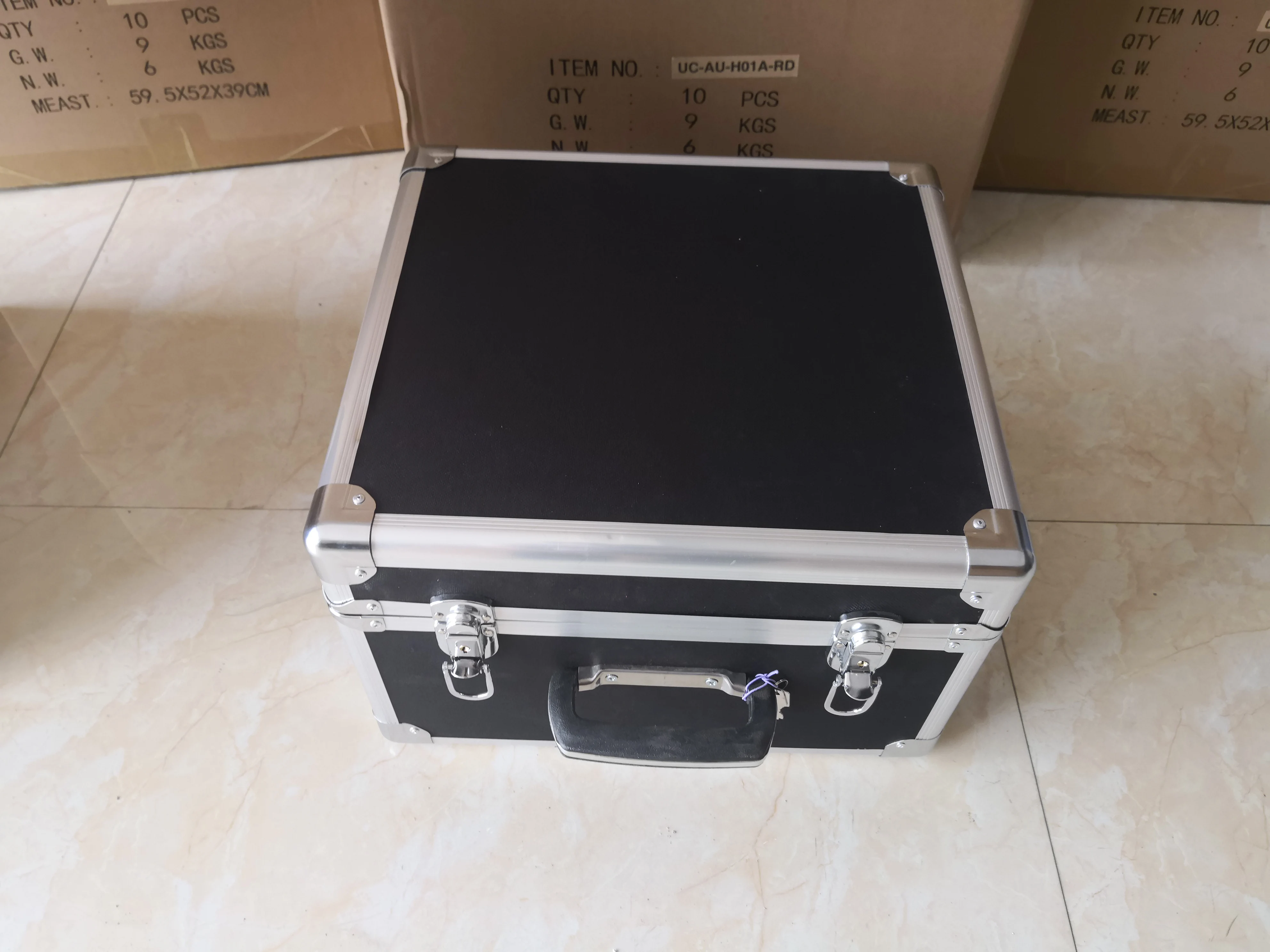 Hot SaleThree Colors 31Button 12 Bass Button Accordion With Case