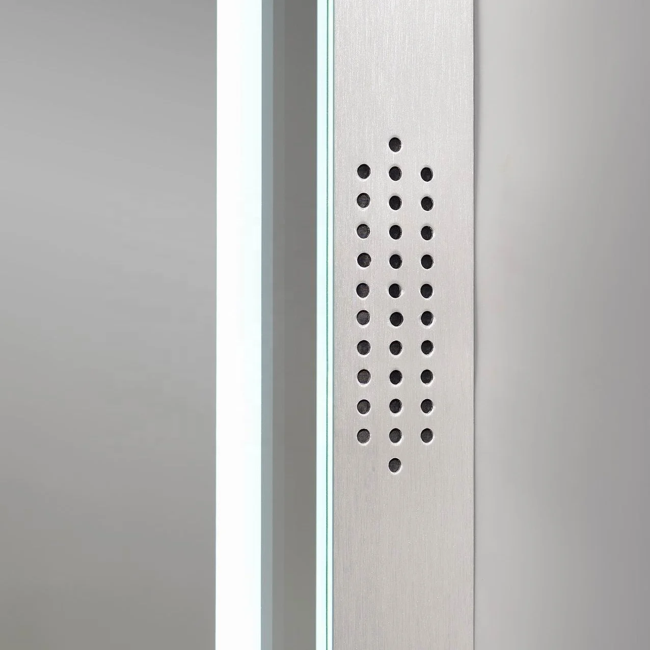 CE IP 44 Round Illuminated Led Light Bathroom Wall Mirror with Multi-functions