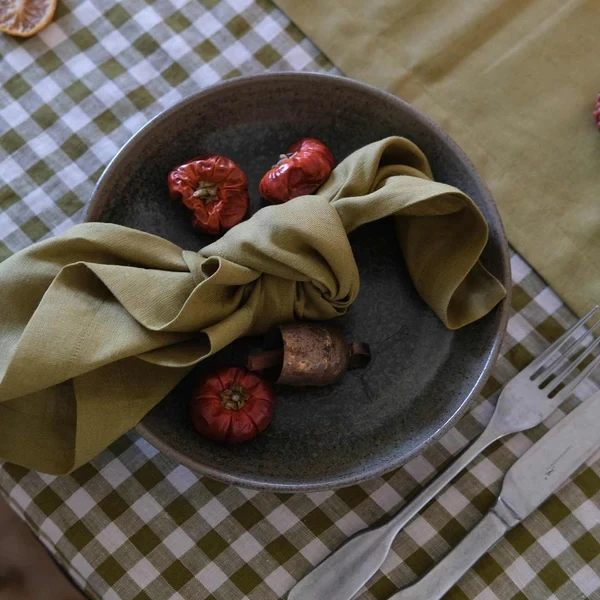 Eco Friendly Biodegradable  Wholesale Flax Linen Custom Size  Table Cloth Napkin