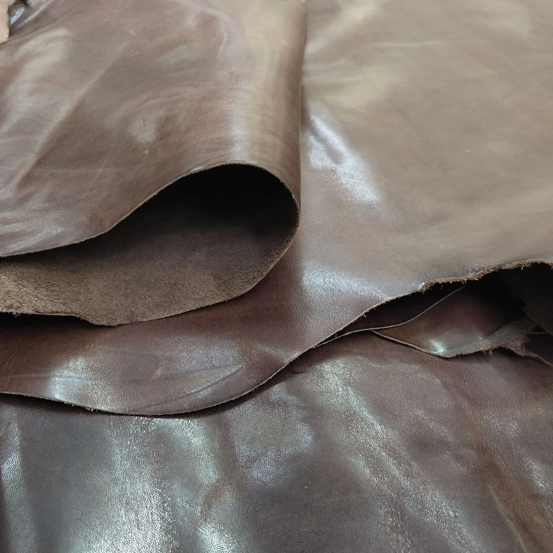 Oil waxed genuine horse skin first layer cow leather for men jacket shoes fabric