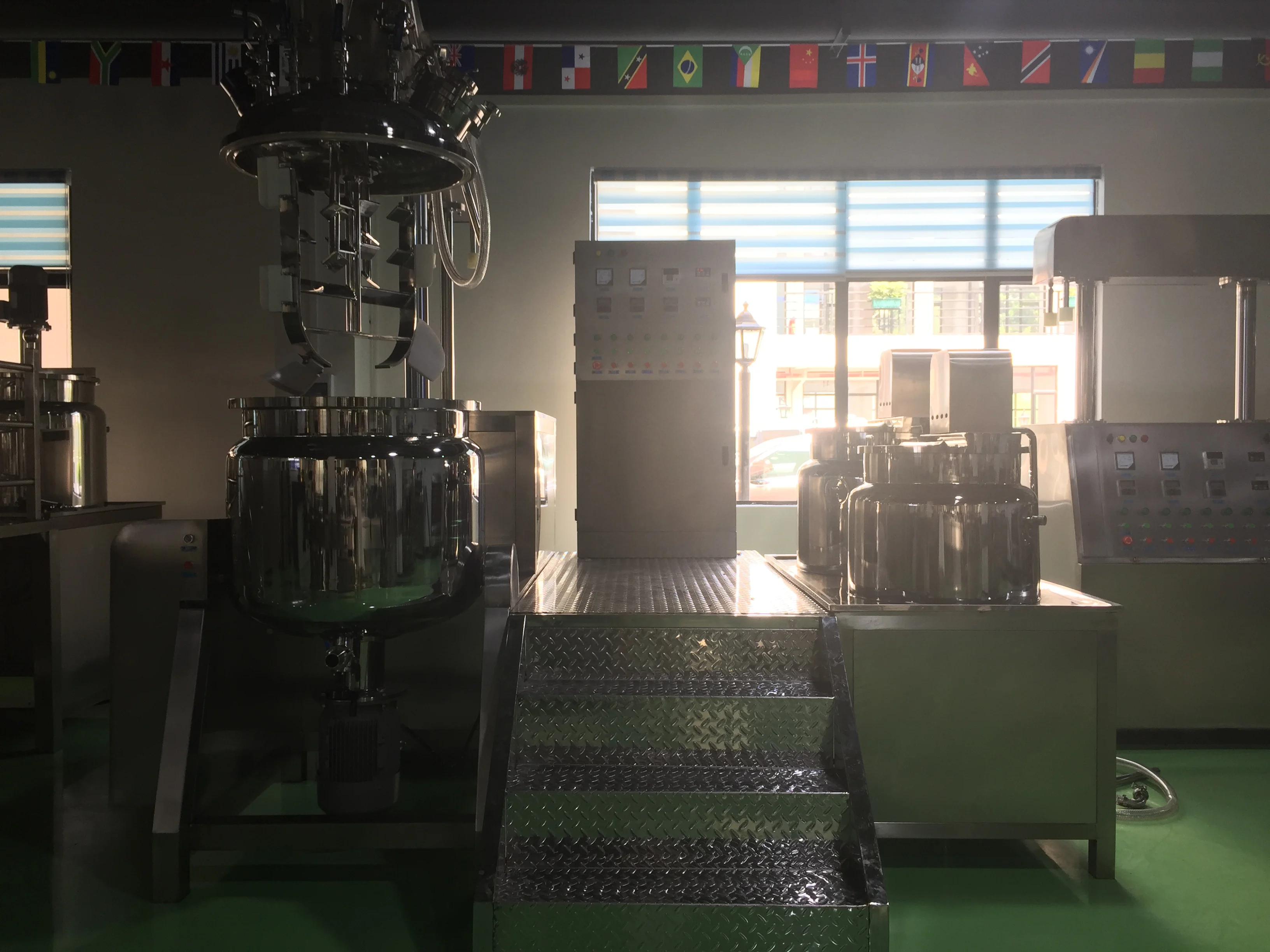 QIHANG Paste Cream Cosmetic Cream Mixing Making Machine Mixer Vacuum Homogenizing Emulsifier