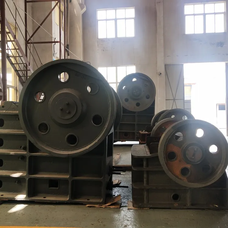 China mining quarry granite basalt limestone gravel crushing machine price list primary concrete stone jaw crusher