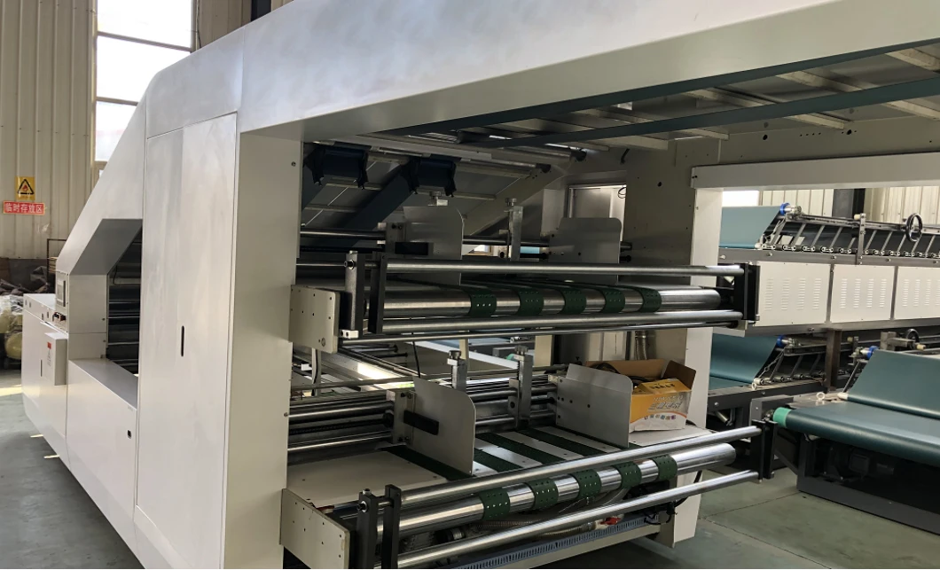 Полностью автоматическая машина для ламинирования гофрированной бумаги