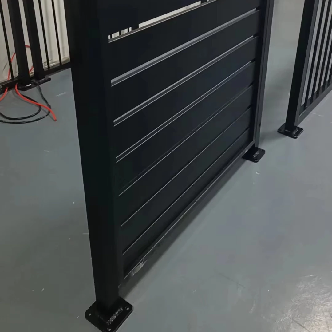 DIY Aluminum Alloy Slat Fence with Residential Trellis Gates and Fencing Accessories