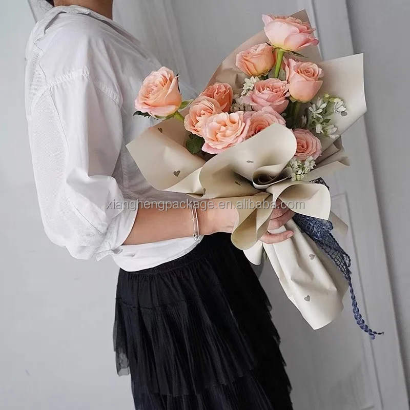 Xiangheng Factory Wholesale Small Love Heart Flower Bouquet Wrapping Paper Hot Love Eternal Love Ouya Paper Korean Paper