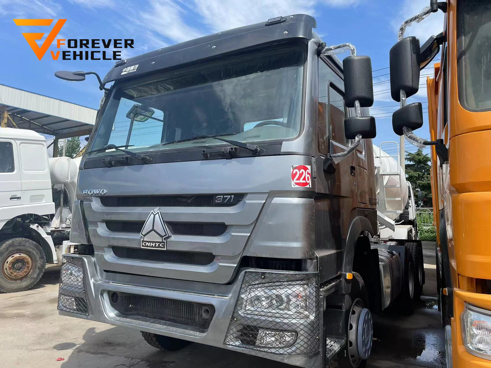 Sinotruk Tractor Trucks Howo 6x4 6x6 371hp 420hp 430hp LHD /RHD Color Optional Economical with Dump Trailer Heavy