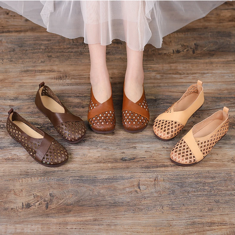 Ladies handmade genuine leather hollowed-out soft-soled color-polishing shoes