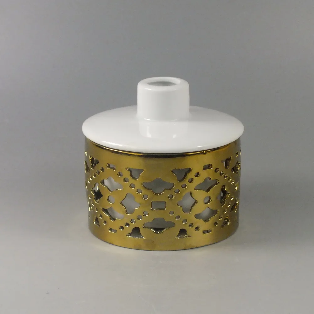 Creative Ceramic Reed Diffuser Hollow Out Style Custom Pattern Rattan Or Ceramic Flower Reed Diffuser For Home Decors And Gifts