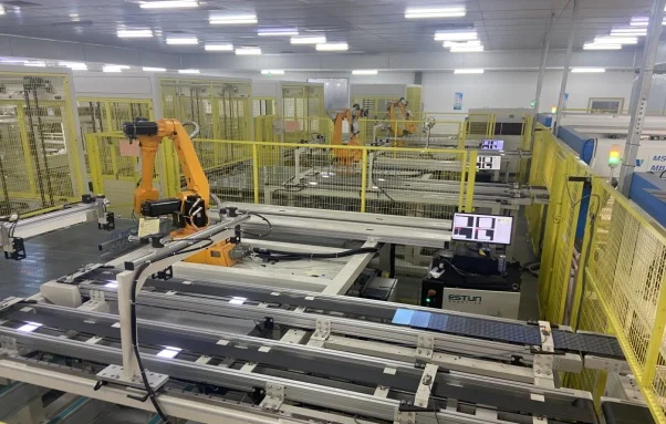 laying up machine-5.jpg