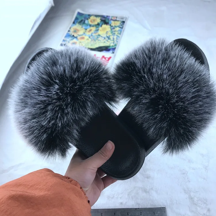 New wholesale plush female slippers raccoon fur fox fur women slippers sandals for women