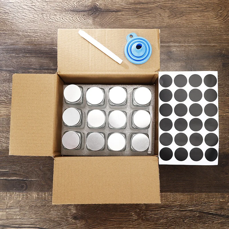 online hot sale Empty Square Pepper Glass Bottle 4oz 120ml Packaging Rectangle Spice Seasoning Jar With Shaker Screw Lid