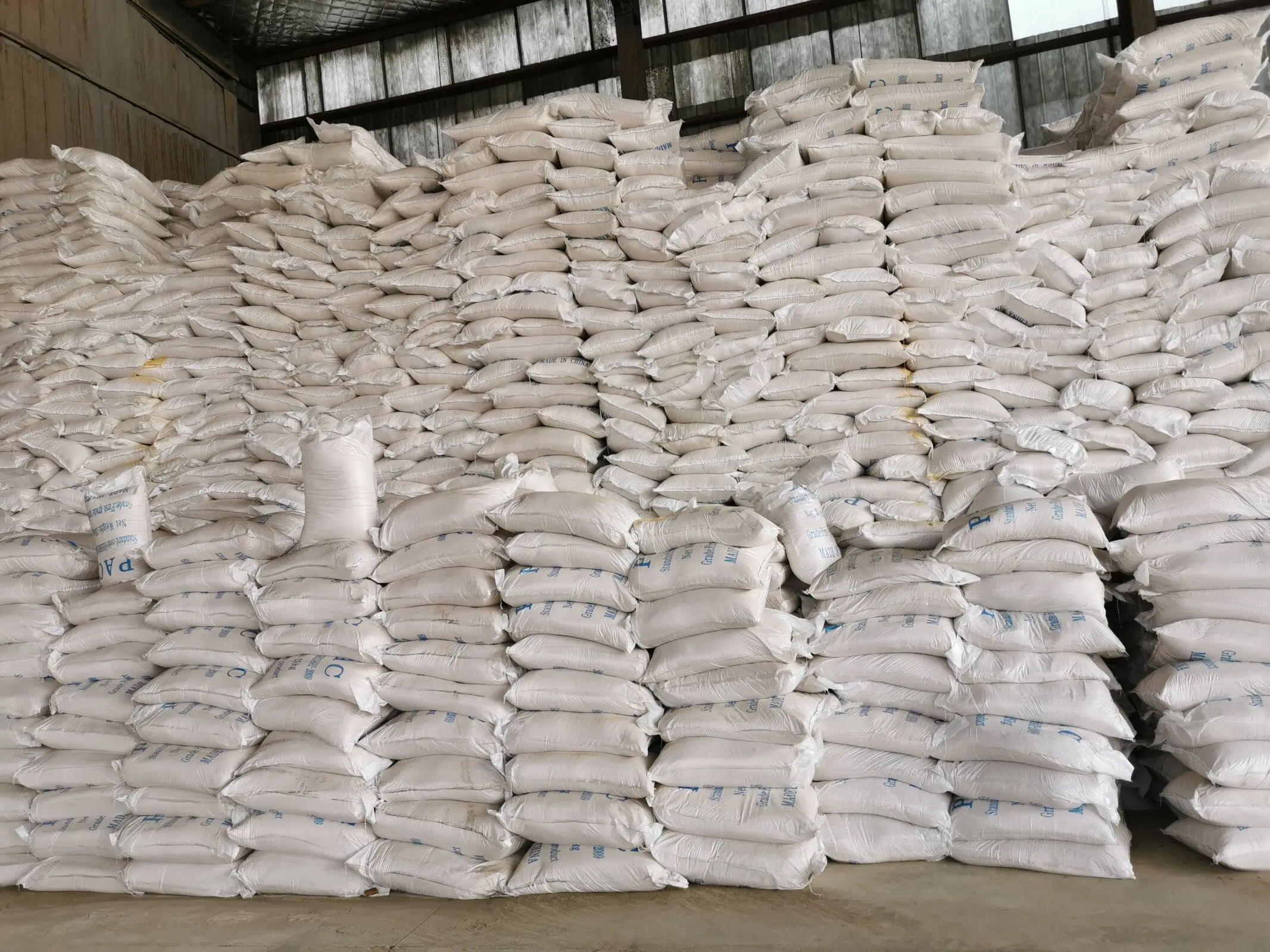 high quality drinking water treatment white PAC powder  polyAluminum chloride decolorizing agent product 28% 29% 30% Pac