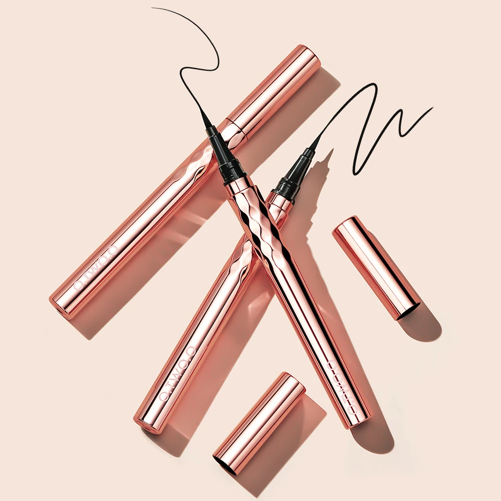 O.TWO.O Stamp Eyeliner Soft Sponge Head Liquid Eyeliner Quick Drying Waterproof Eyeliner Pen Miraculous Cat-eye Stamp 3 Years