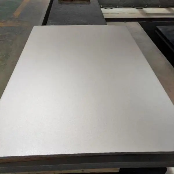 Различные спецификации титановой пластины и композитной пластины из титанового сплава GR5 F136 на фабрике Baoji