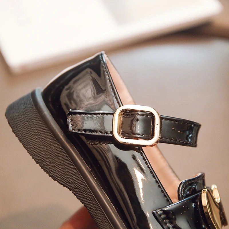 New styles arrival wholesale school shoes smart fit fashion cute girls princess sneaker flower causal 2023 hot sales factory