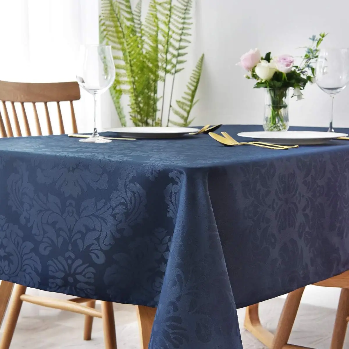 Skymoving New Custom Cheap Navy Blue Waterproof Table Clothes Rectangular Jacquard Polyester Tablecloths Fabric for Decoration