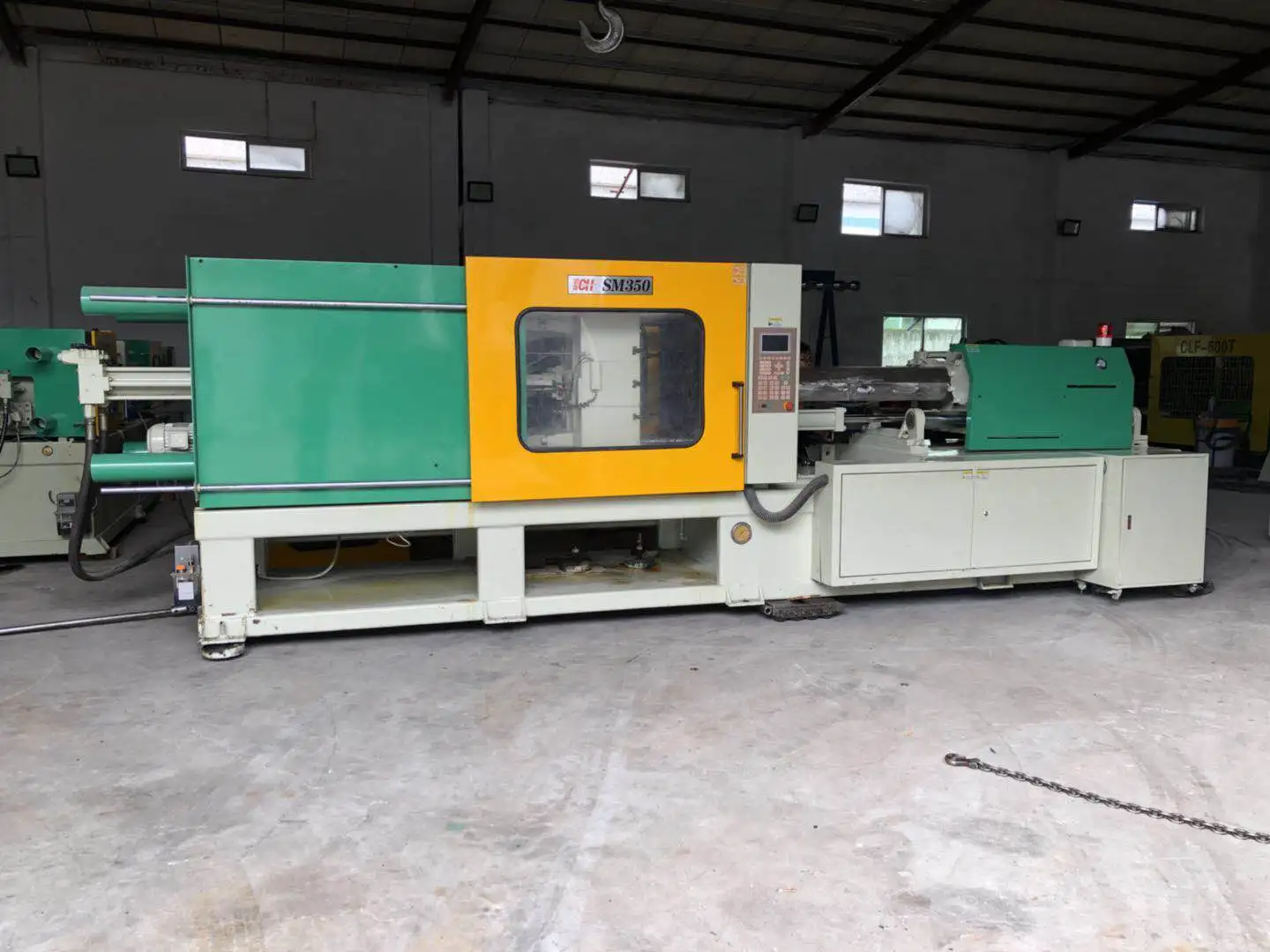 Used plastic injection molding machine Chen Hsong SM-350- 350 Ton pet preform injection molding machine  for Sale