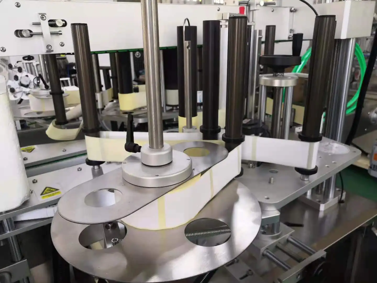 Npack квадратная круглая бутылка для шампуня Двусторонняя наклейка Ручная стирка Автоматическая Этикетировочная машина для винных флаконов наклейка для стеклянных бутылок