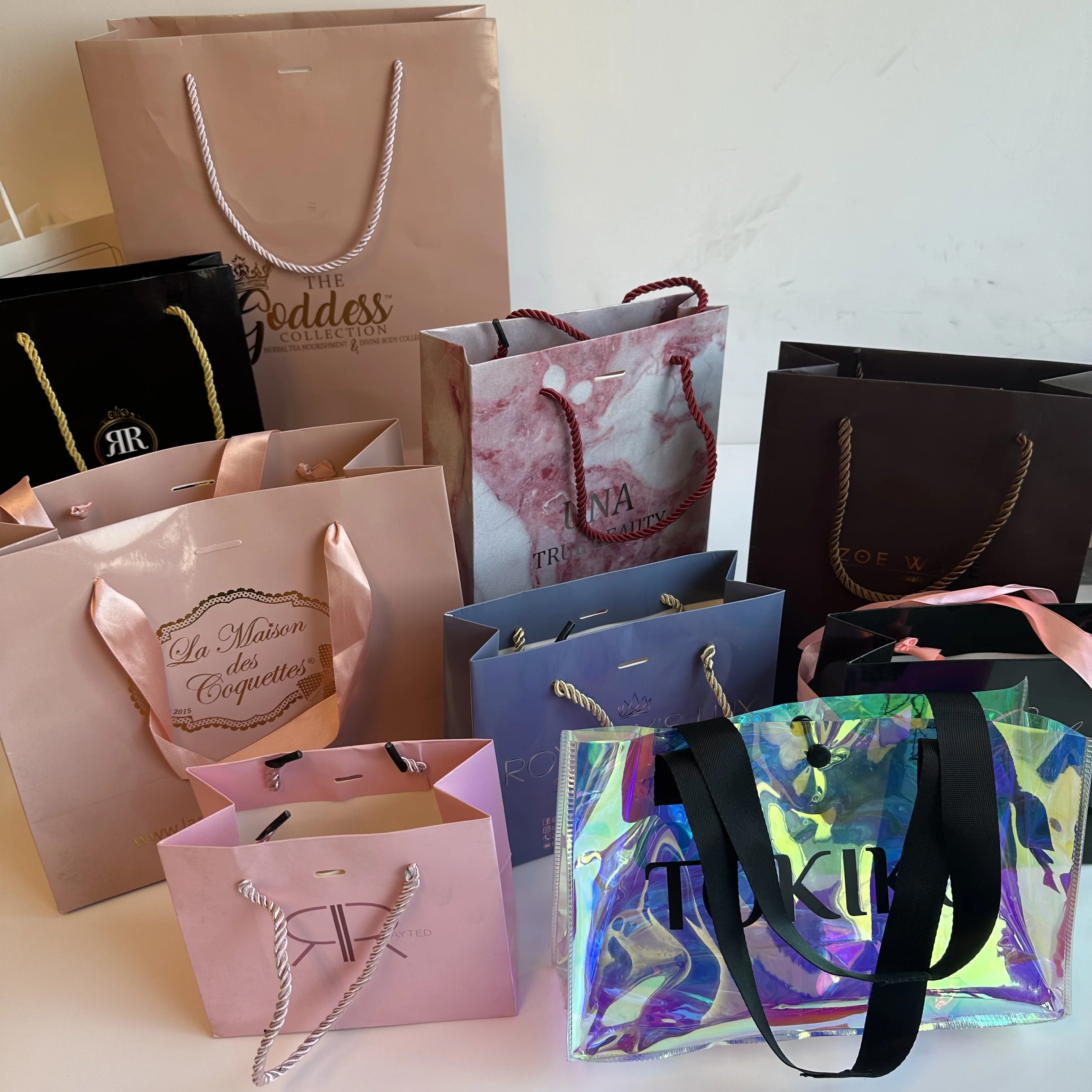 Custom Packaging Bag Wholesale Luxury Cheap Price Luxury Famous Brand Gift Custom Printed Shopping Paper Bag With Your Own Logo