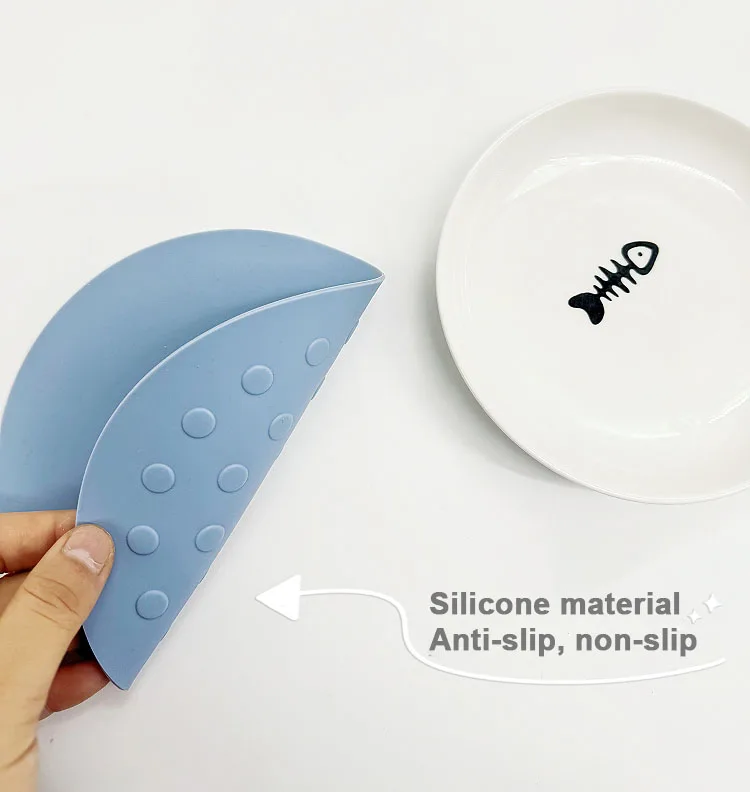Factory direct cute fish bone kitten paw pattern cat bowl silicone odourless waterproof non-slip mat cat supplies