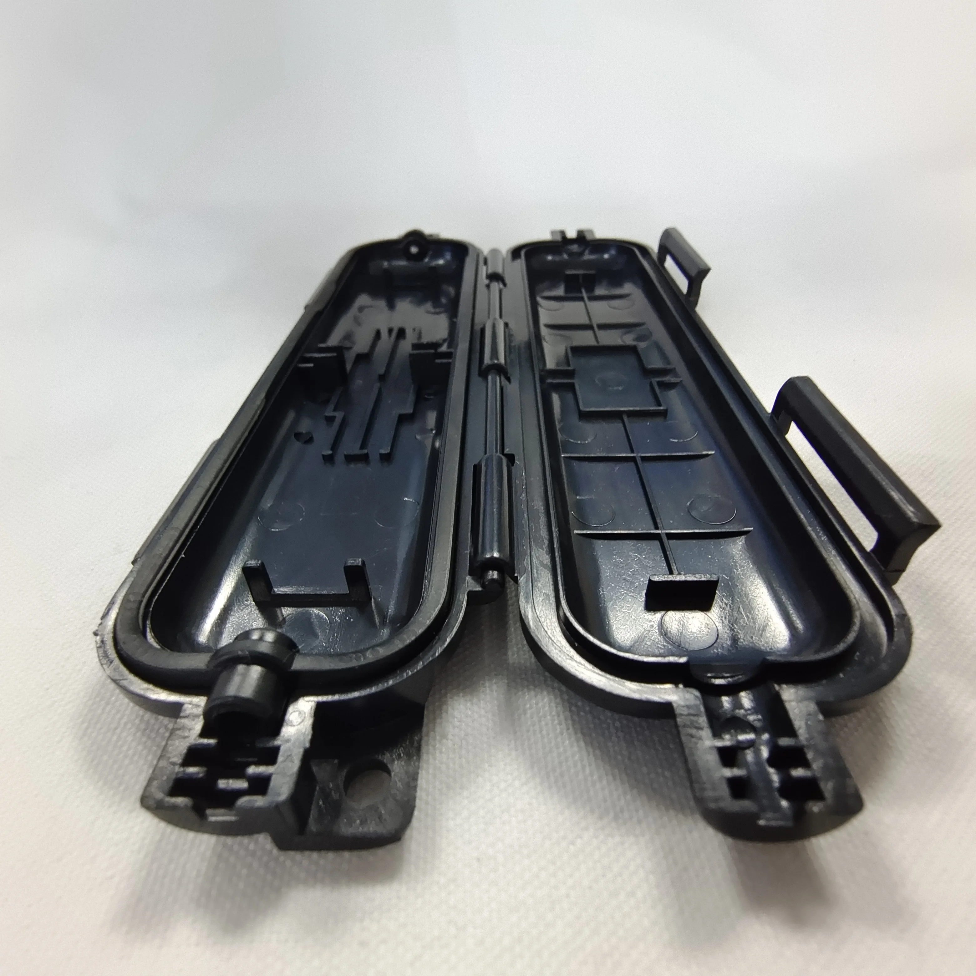 Eonkey factory wholesale fiber optic FTTH 1 core drop fiber splice protection box hold SC simplex adapter