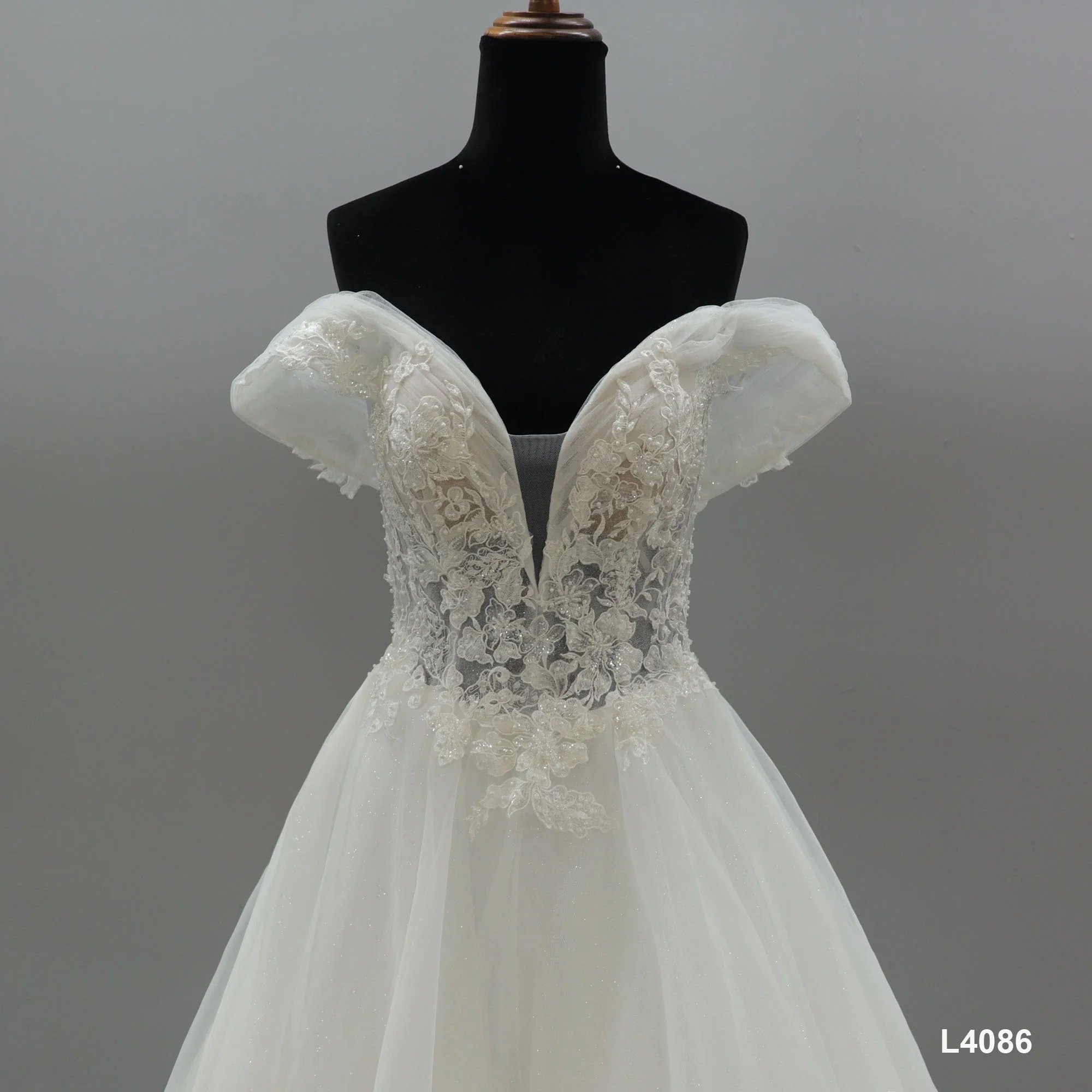 Luxury HIGH quality Newest arrival gown Vestidos De Novia 0ff-Shoulder Elegant most expensive robe de mariage Wedding Dresses