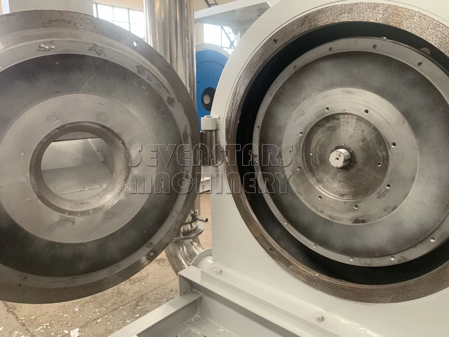 High capacity Rotor moulding LLDPE pulverizer plastic milling machine