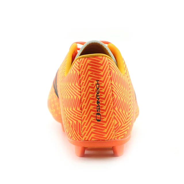 Модные дизайнерские футбольные бутсы оптом